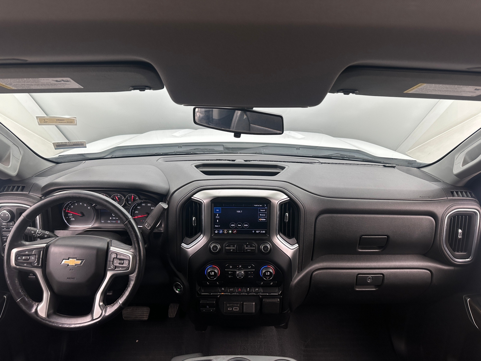 Thumbnail: 2019 Chevrolet Silverado 1500 - 3
