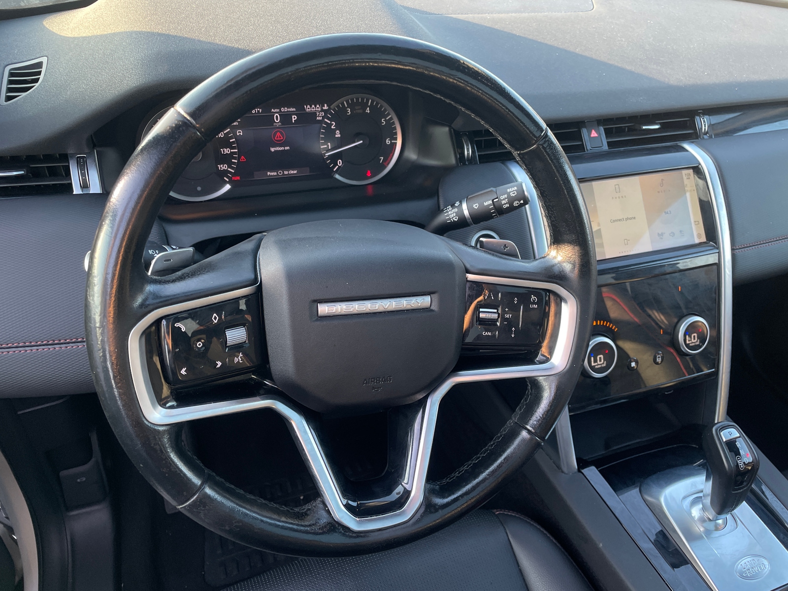 Thumbnail: 2023 Land Rover Discovery Sport - 4