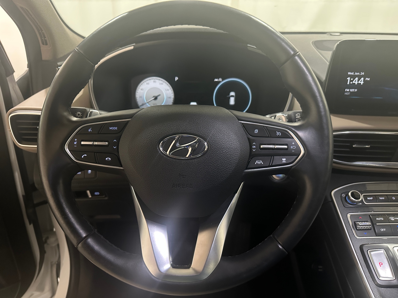 Thumbnail: 2021 Hyundai Santa Fe - 4