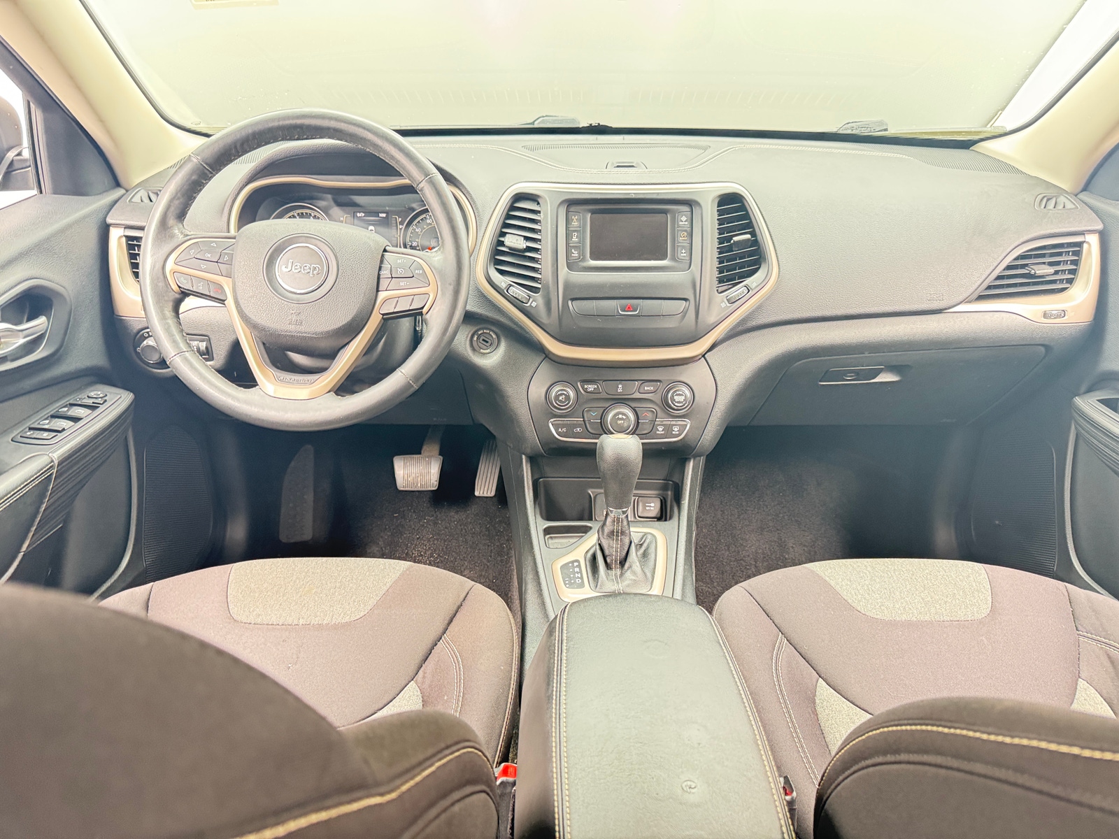 Thumbnail: 2015 Jeep Cherokee - 3