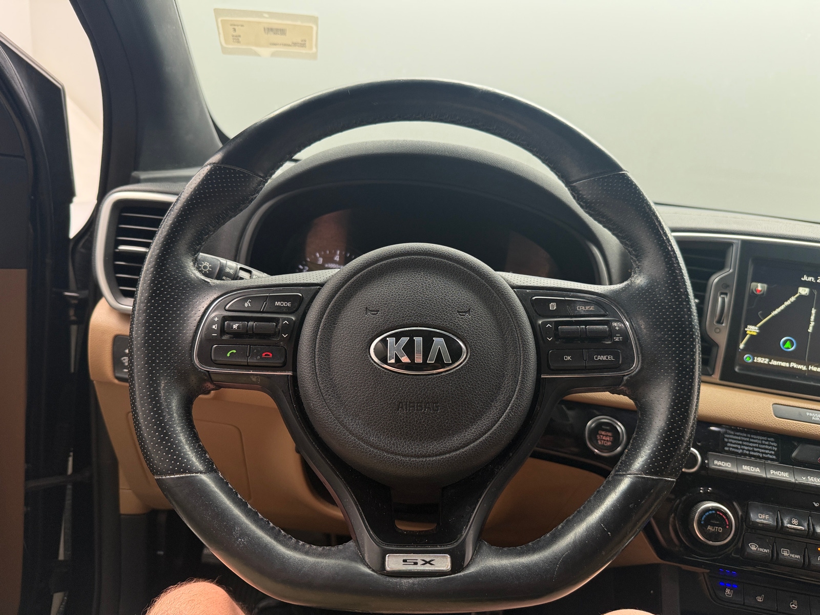 Thumbnail: 2017 Kia Sportage - 4