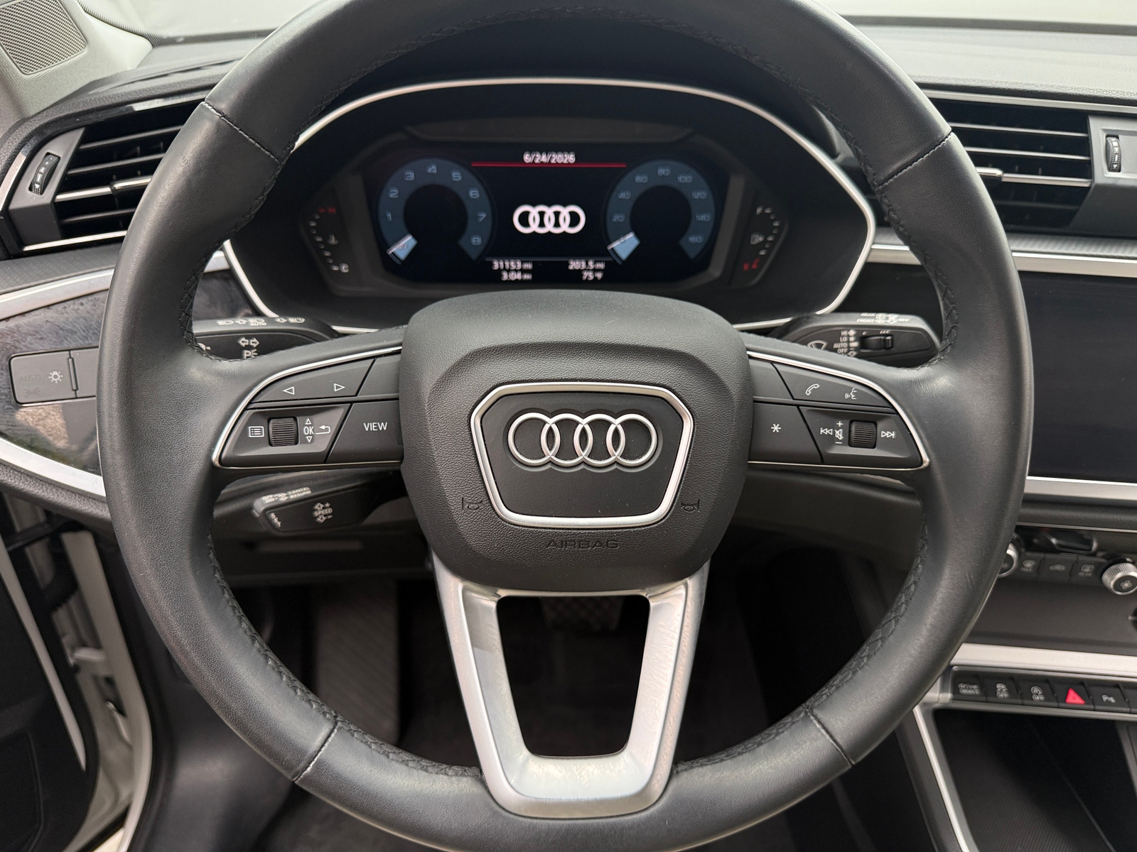 Thumbnail: 2022 Audi Q3 - 4
