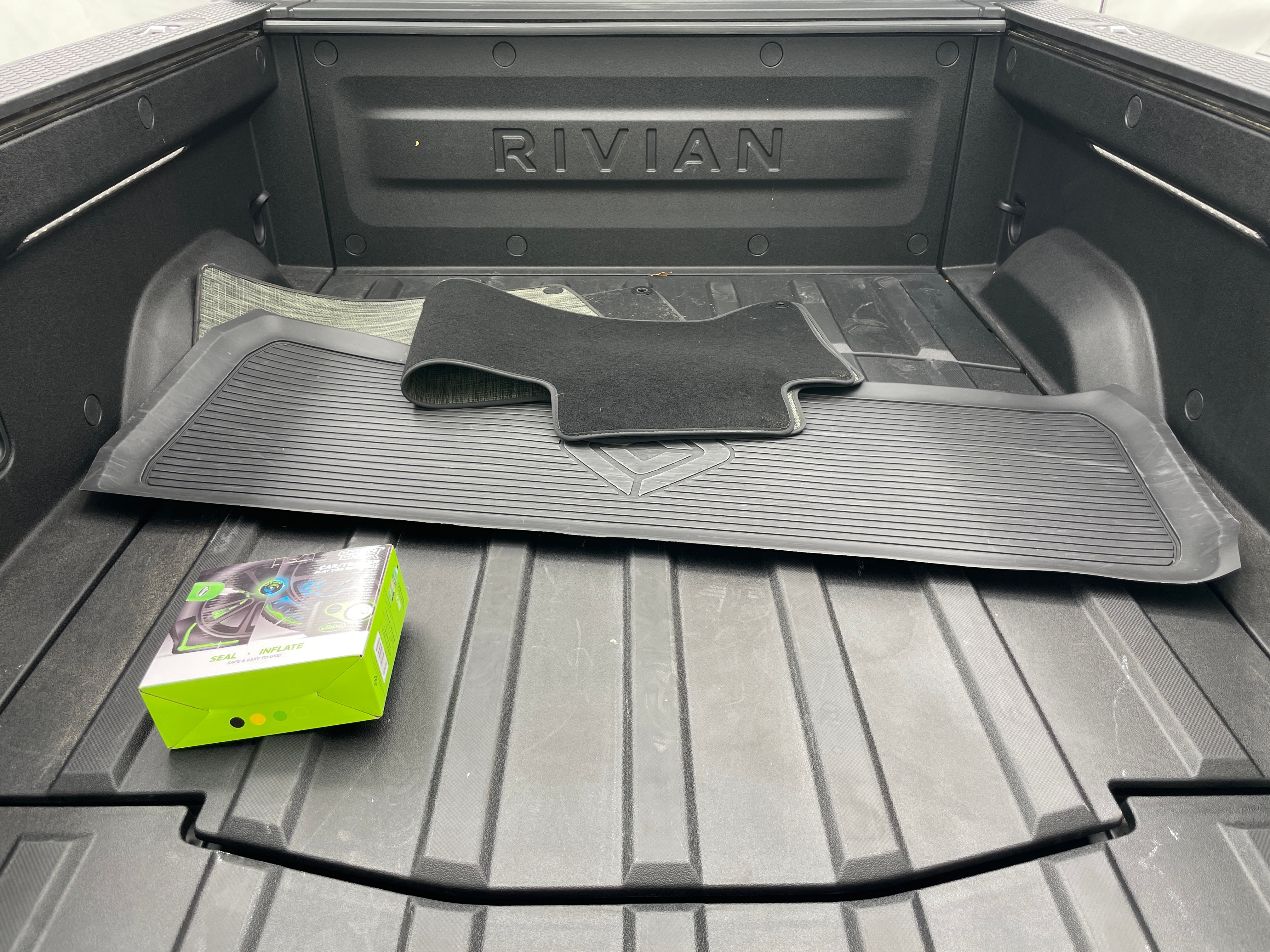 Used 2025 Rivian R1T Adventure with VIN 7FCTGBAA2SN036395 for sale in Oak Creek, WI