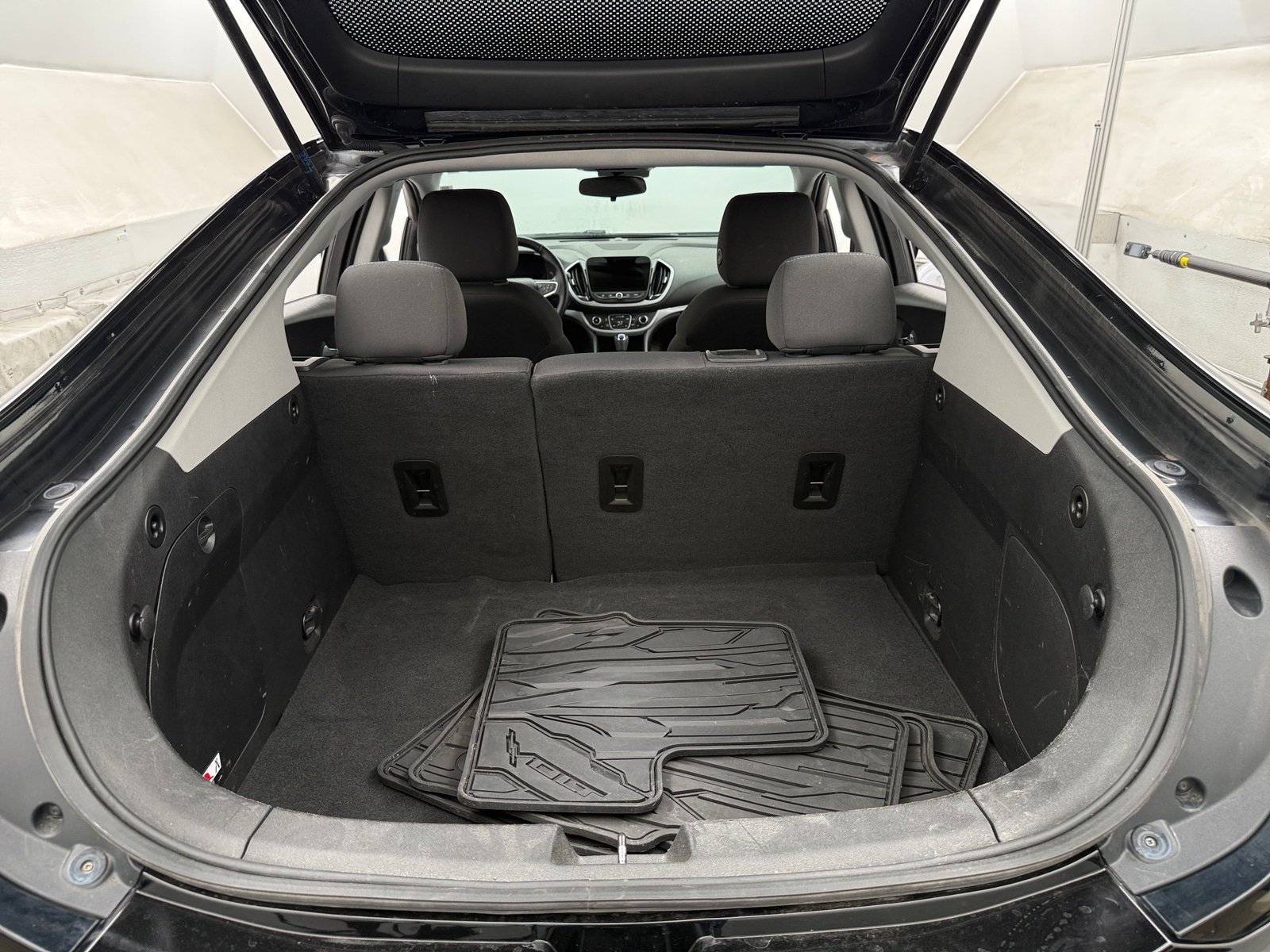 Thumbnail: 2018 Chevrolet Volt - 7