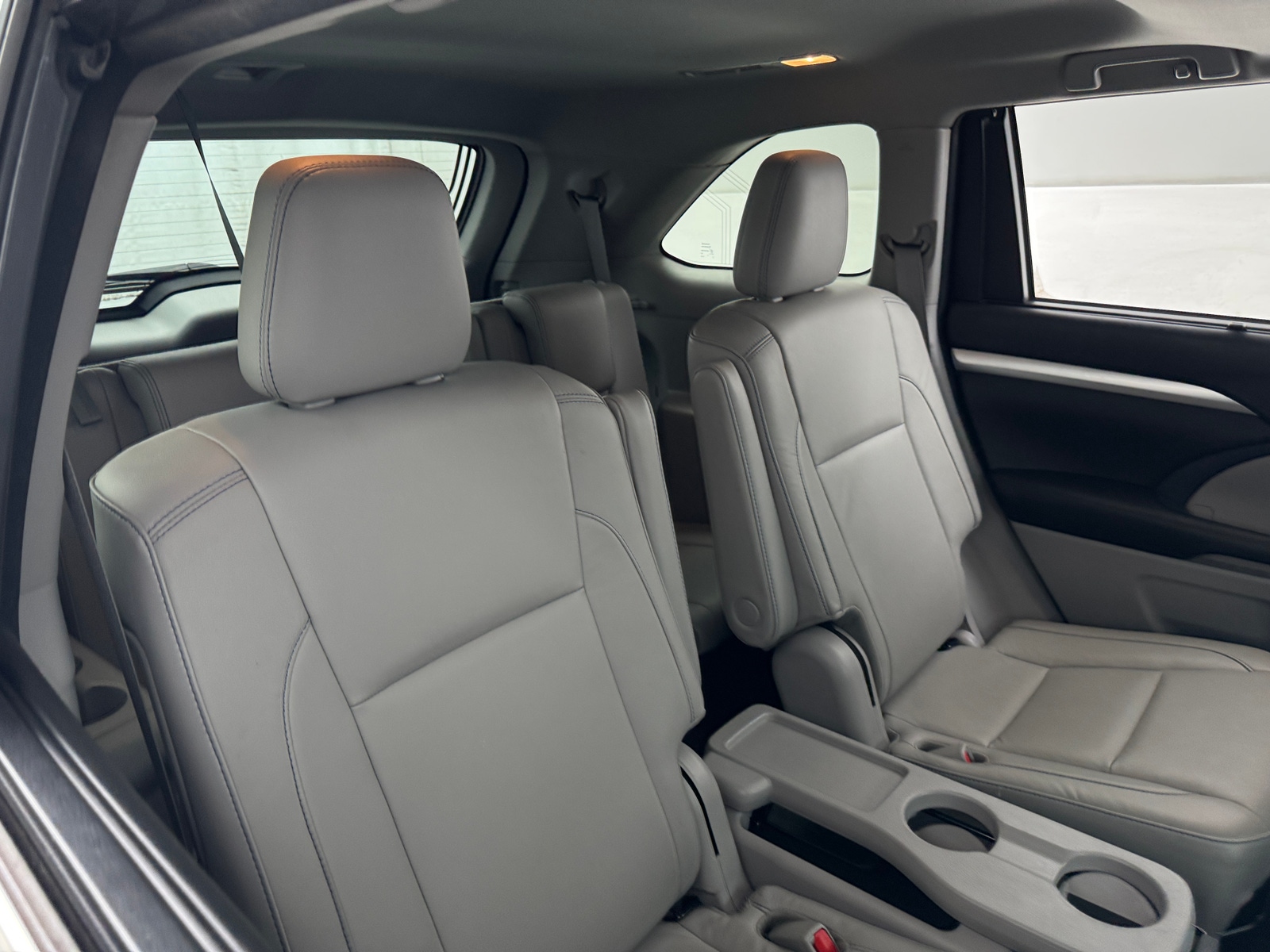 Thumbnail: 2018 Toyota Highlander - 5