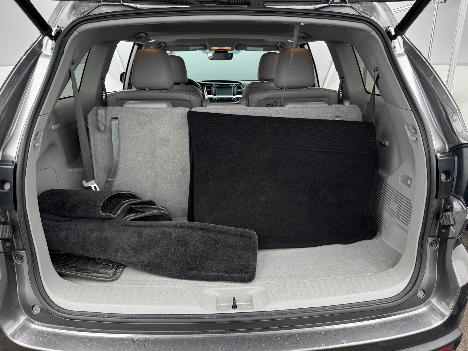Thumbnail: 2018 Toyota Highlander - 6