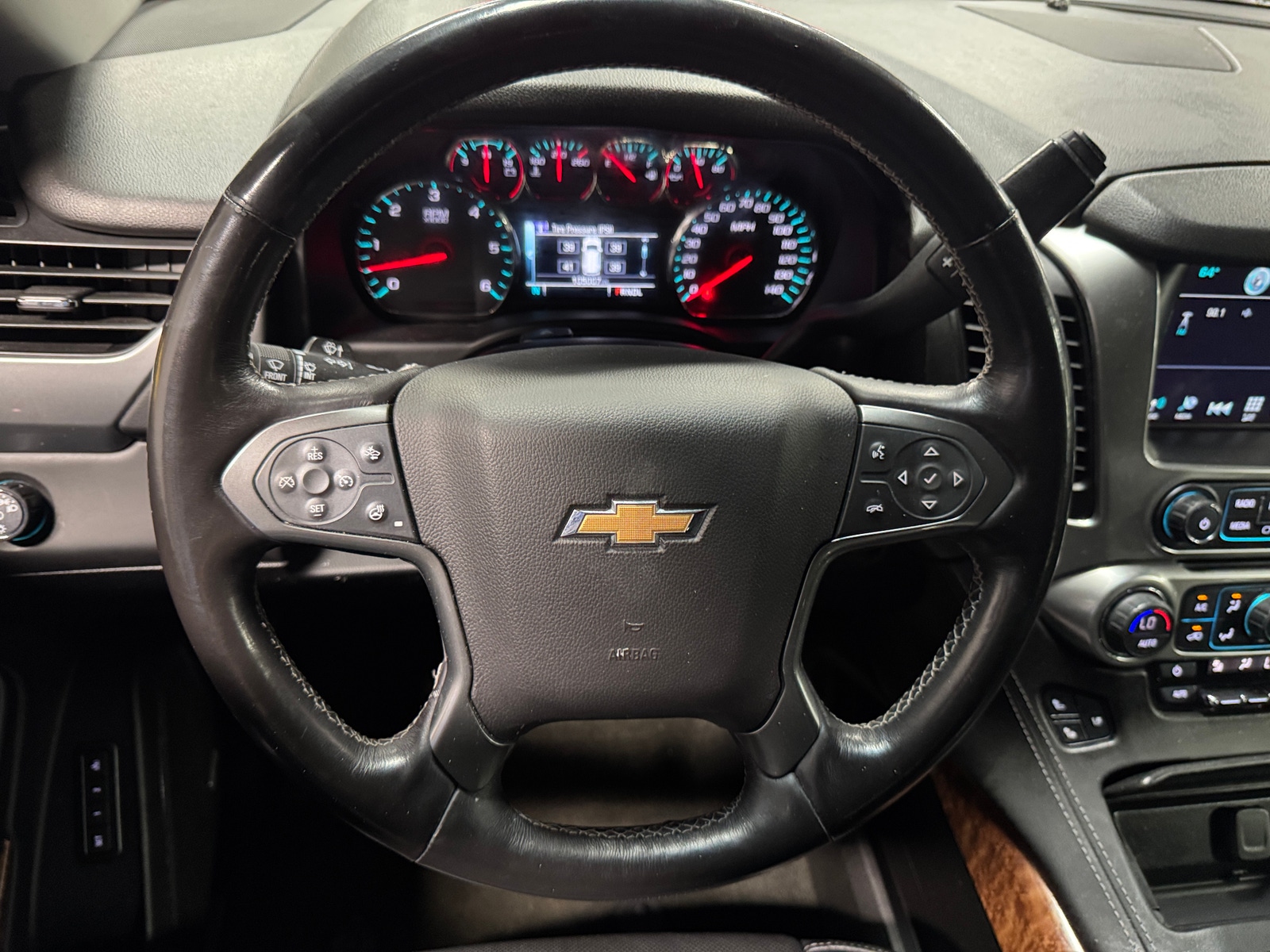 Thumbnail: 2018 Chevrolet Suburban - 4