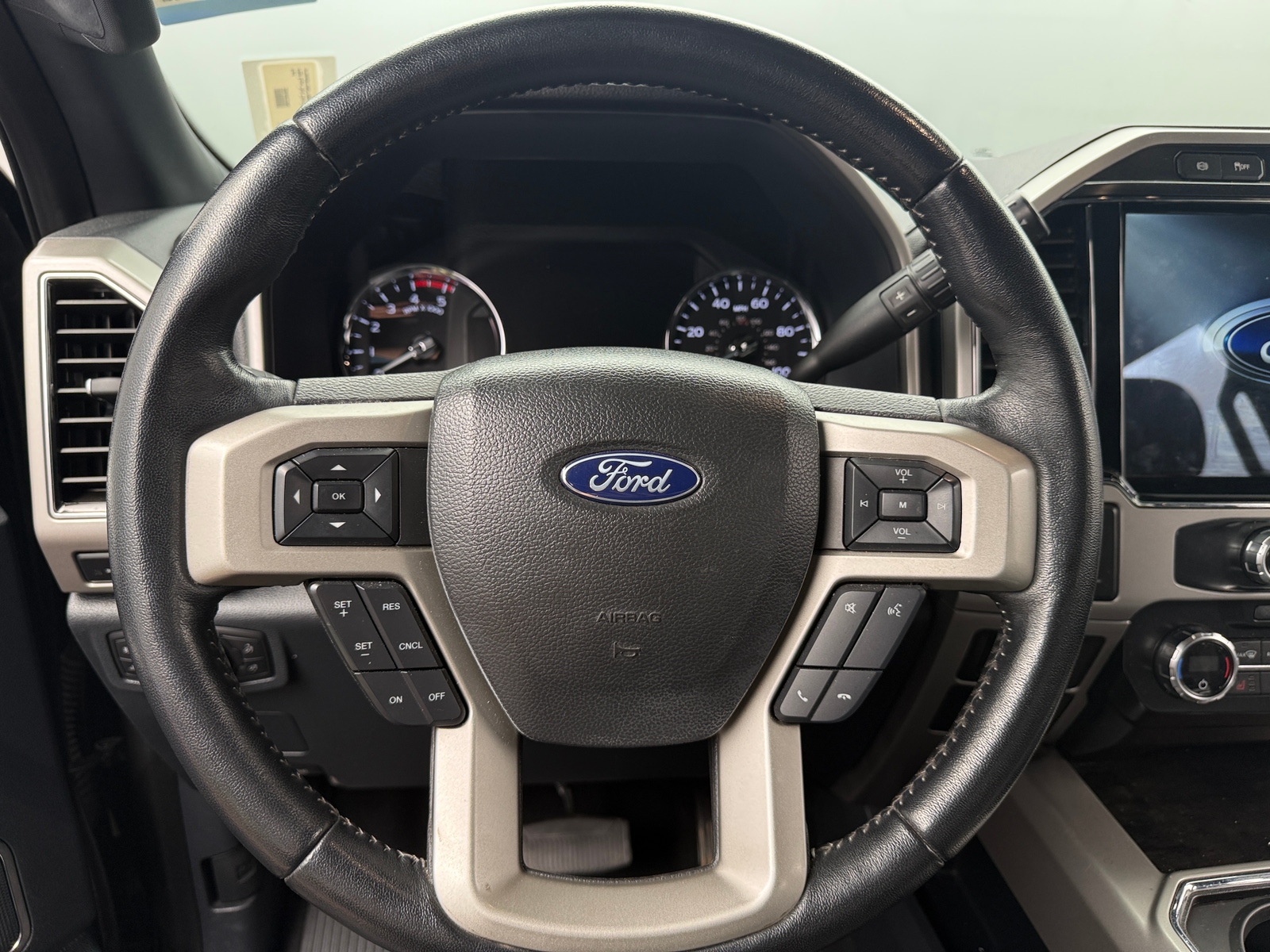 Thumbnail: 2022 Ford Econoline - 4