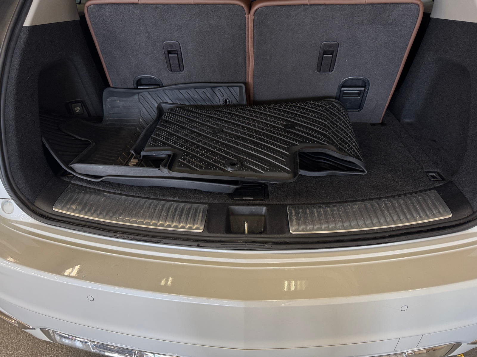 Thumbnail: 2020 Acura MDX - 6
