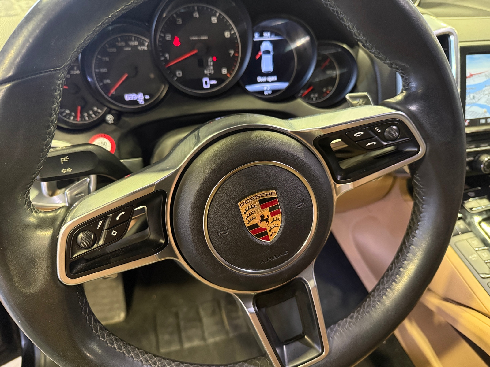 Thumbnail: 2016 Porsche Cayenne - 4