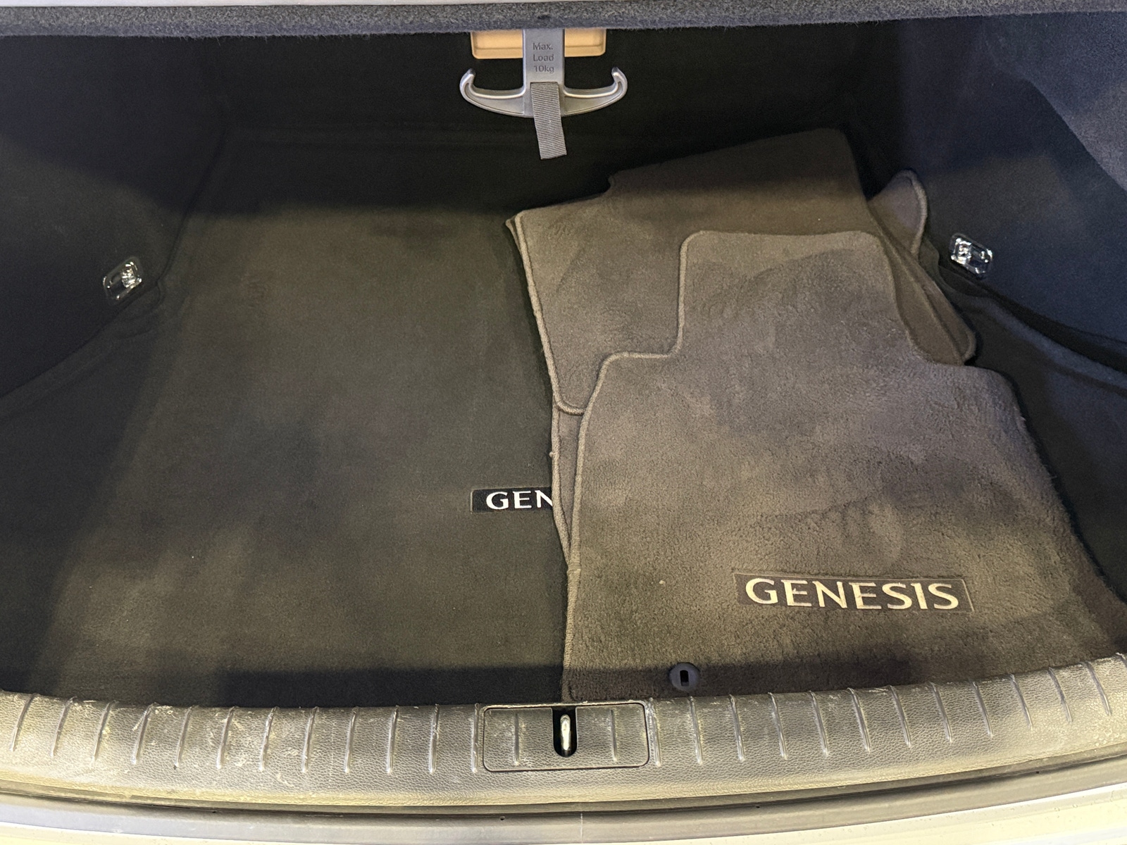 Thumbnail: 2018 Genesis G80 - 6