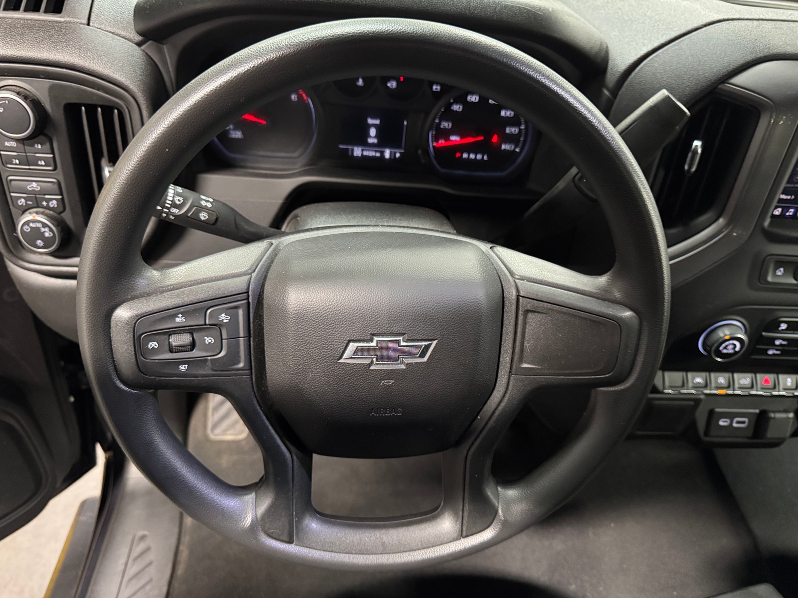 Thumbnail: 2022 Chevrolet Silverado 1500 - 5