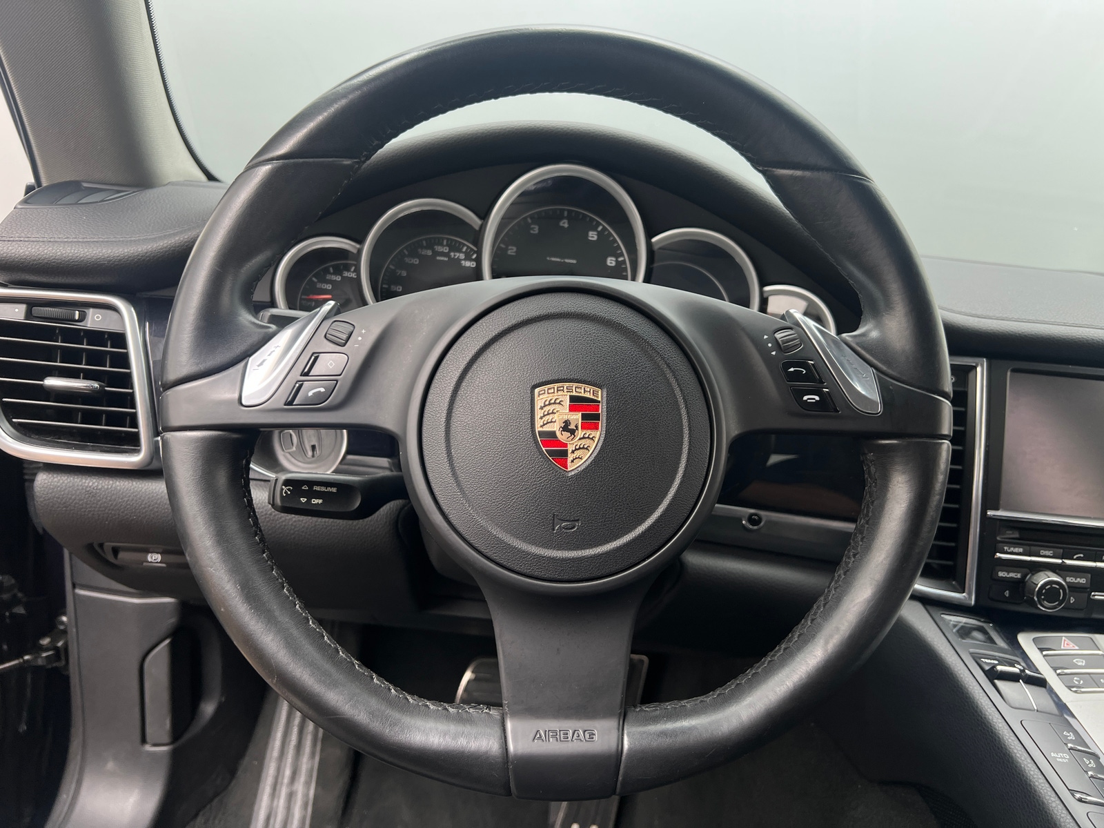 Thumbnail: 2011 Porsche Panamera - 4