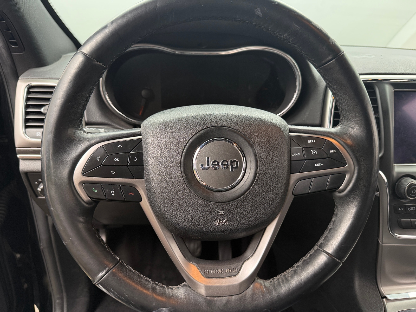 Thumbnail: 2018 Jeep Grand Cherokee - 5