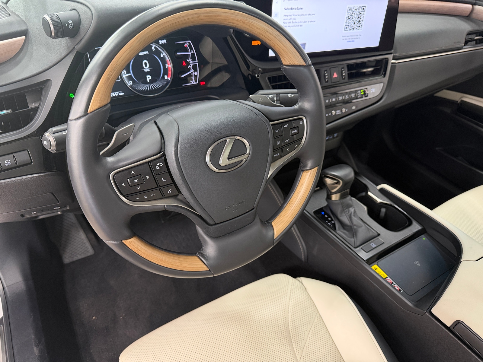 Thumbnail: 2025 Lexus ES - 5