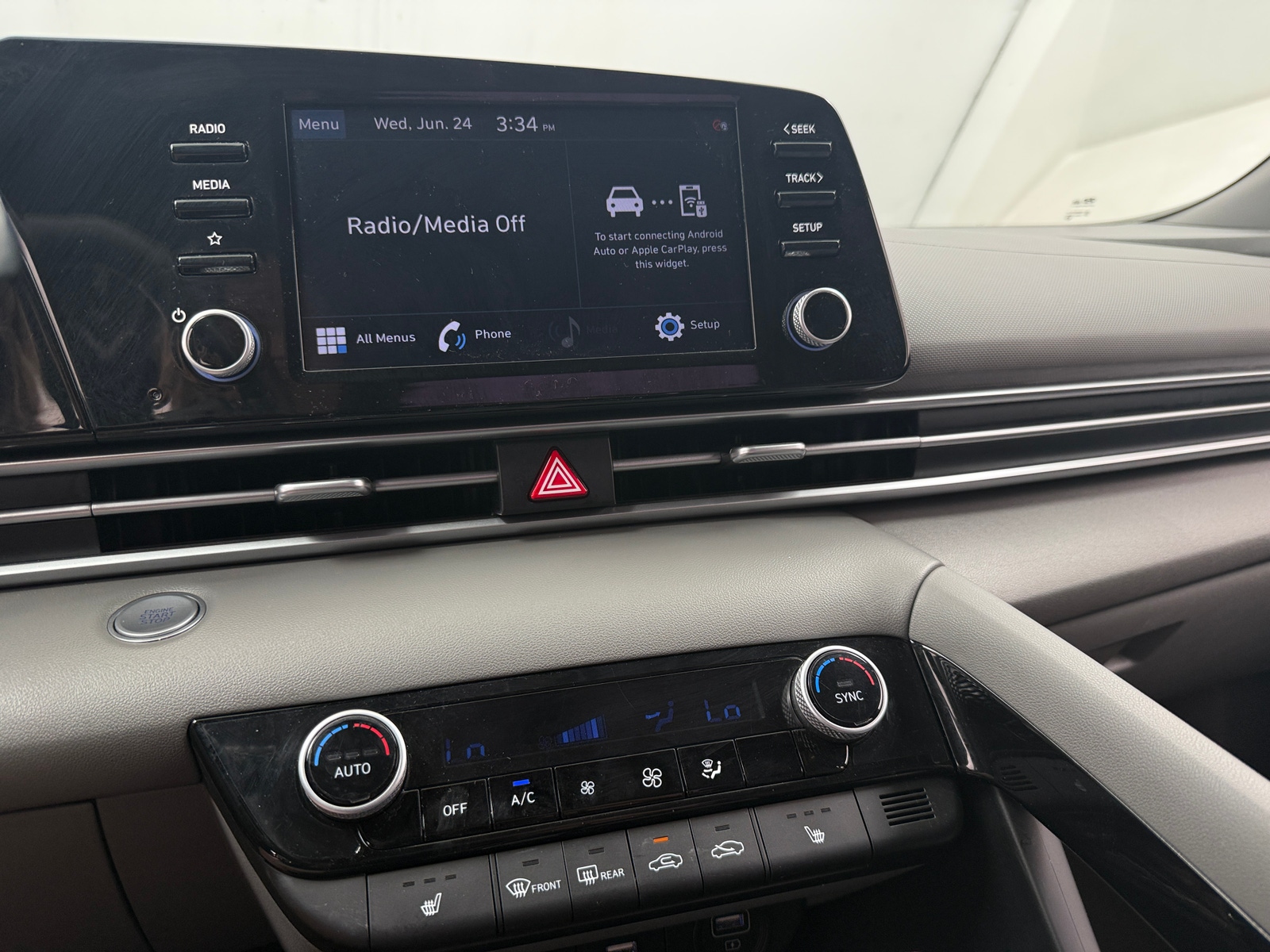 Thumbnail: 2021 Hyundai Elantra - 4