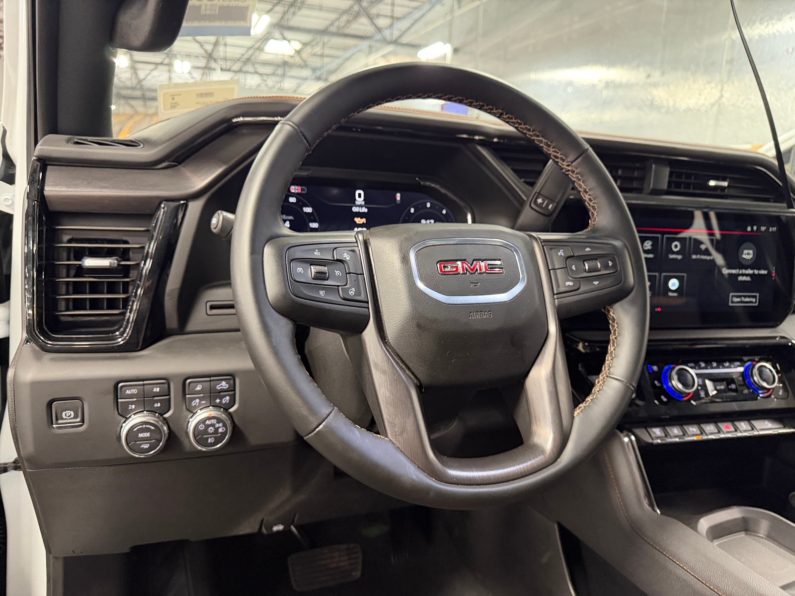 Thumbnail: 2025 GMC Sierra 2500 - 4