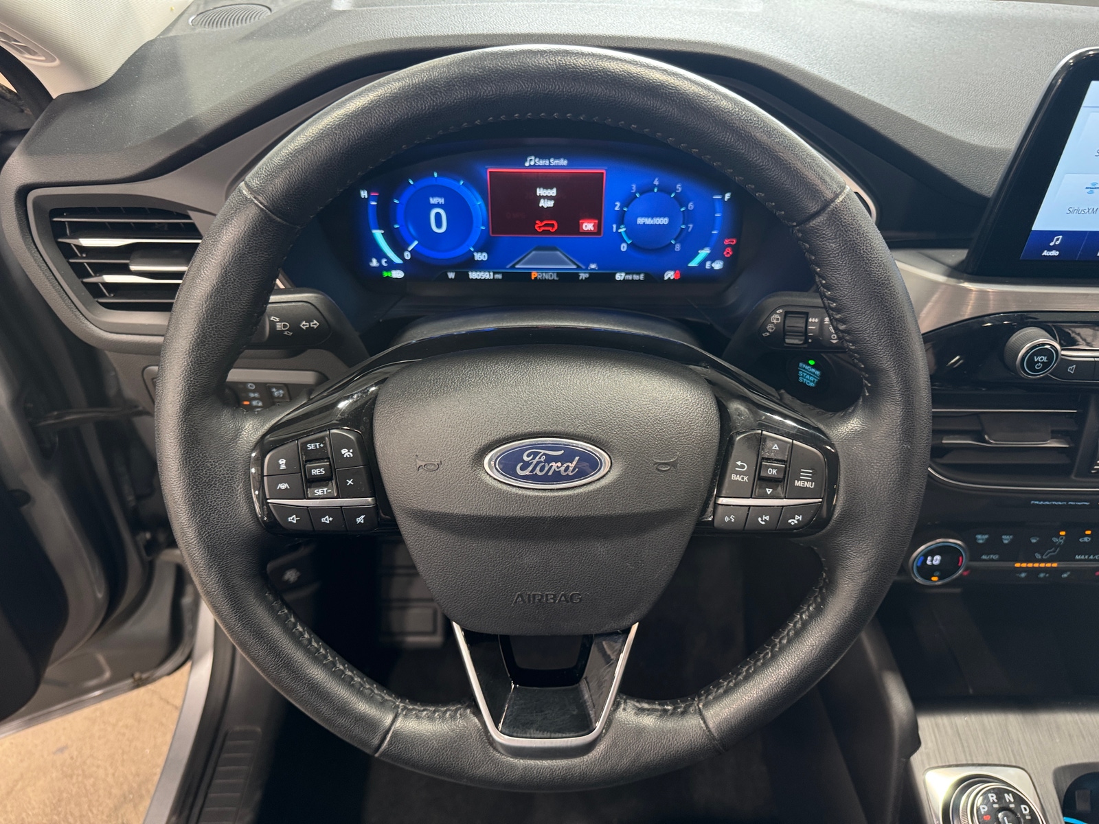 Thumbnail: 2021 Ford Escape - 4