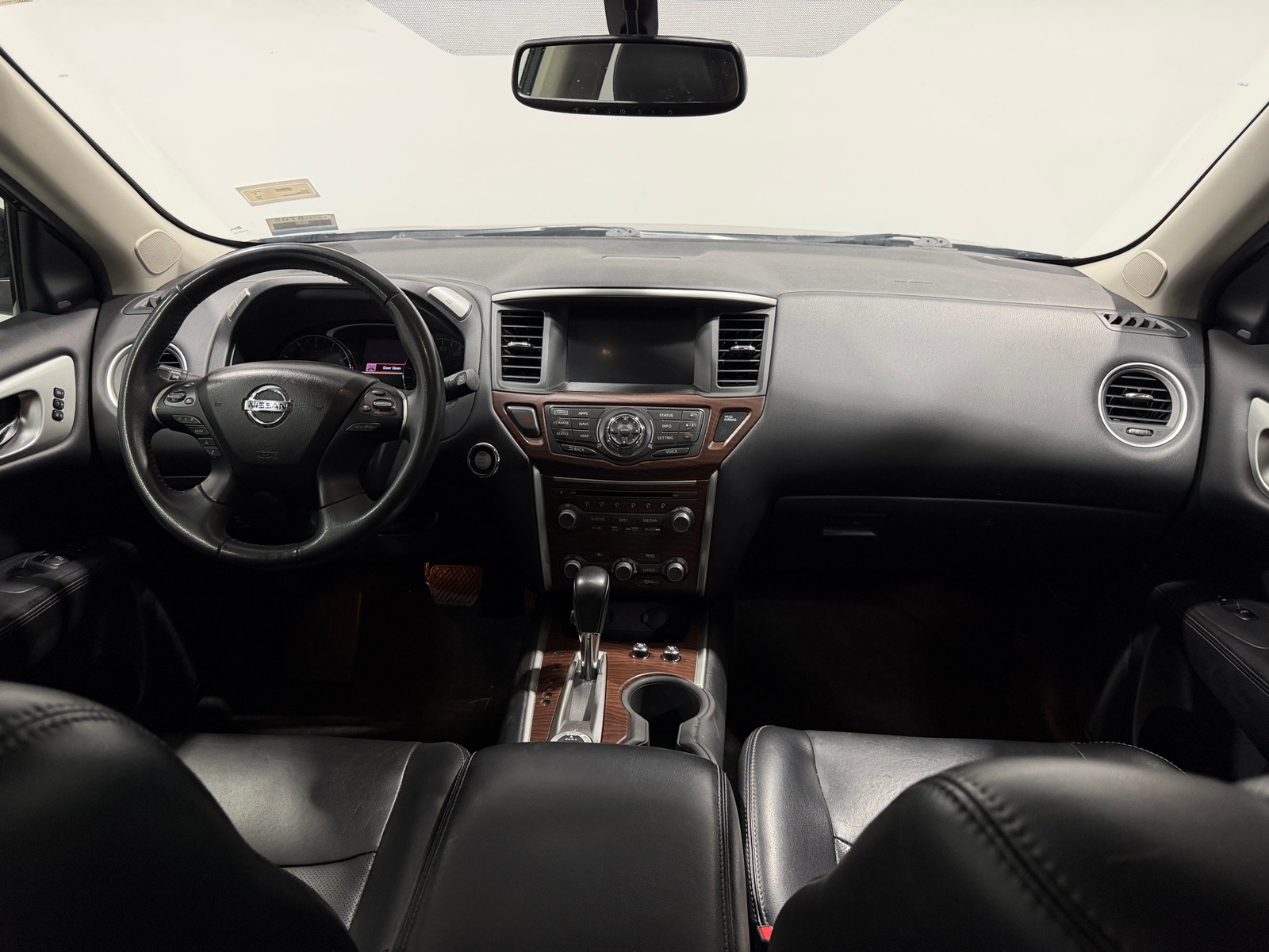Thumbnail: 2017 Nissan Pathfinder - 2