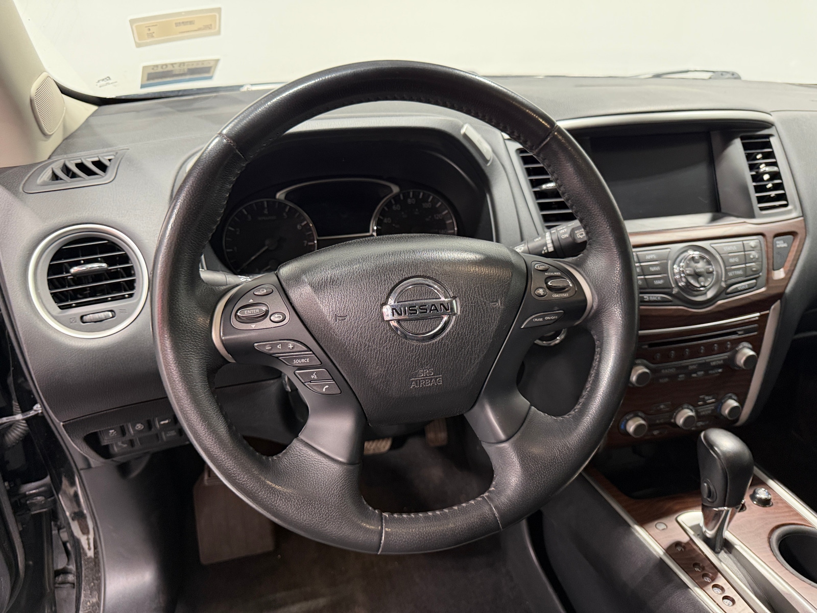 Thumbnail: 2017 Nissan Pathfinder - 4