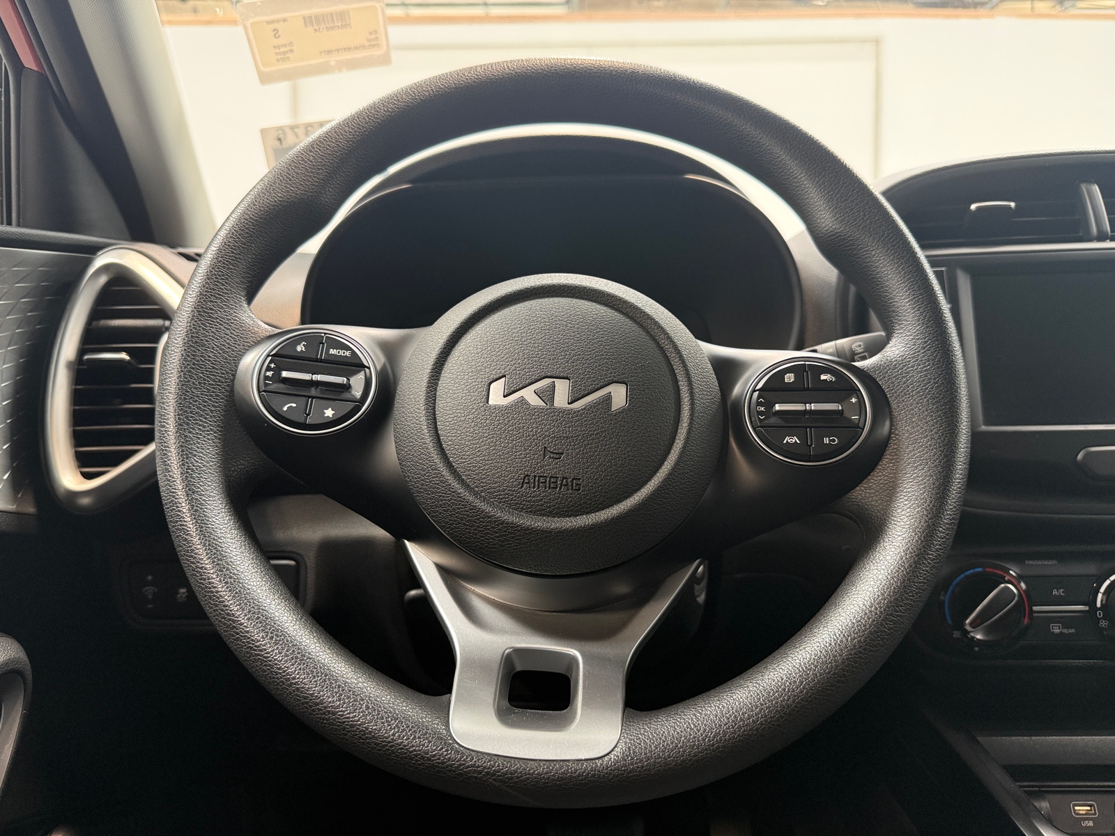 Thumbnail: 2024 Kia Soul - 5