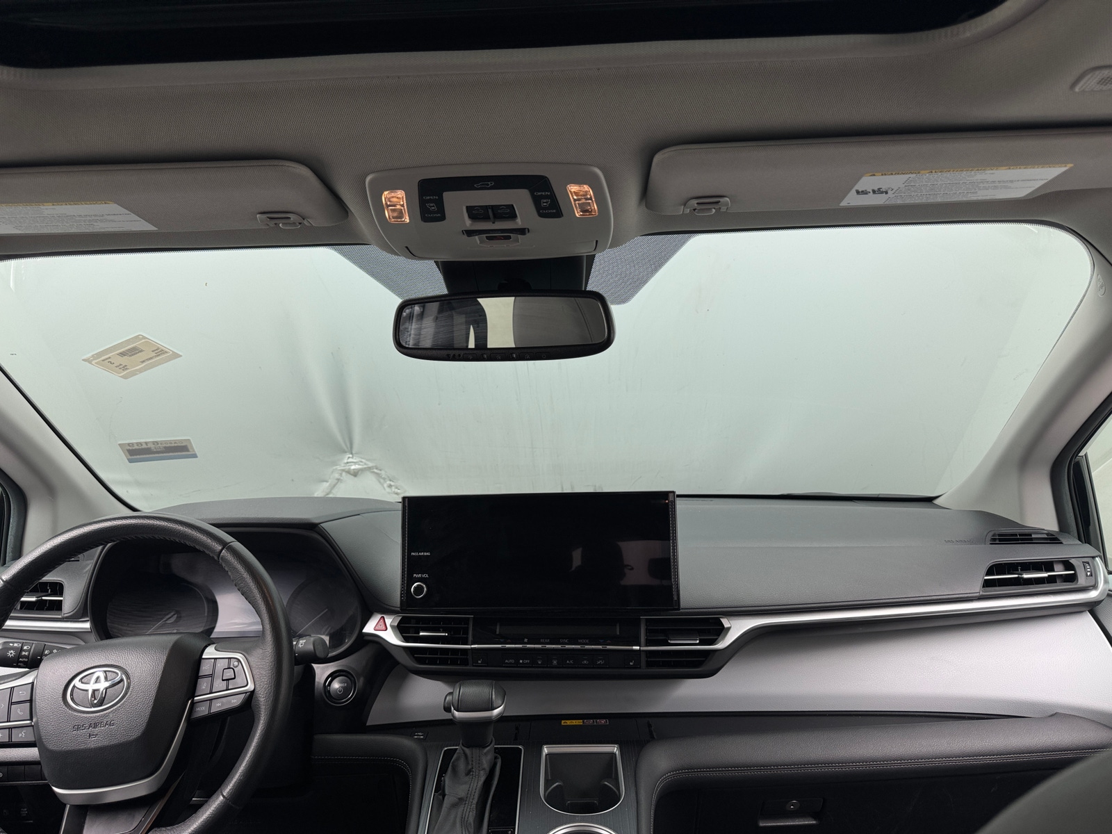 Thumbnail: 2025 Toyota Sienna - 2