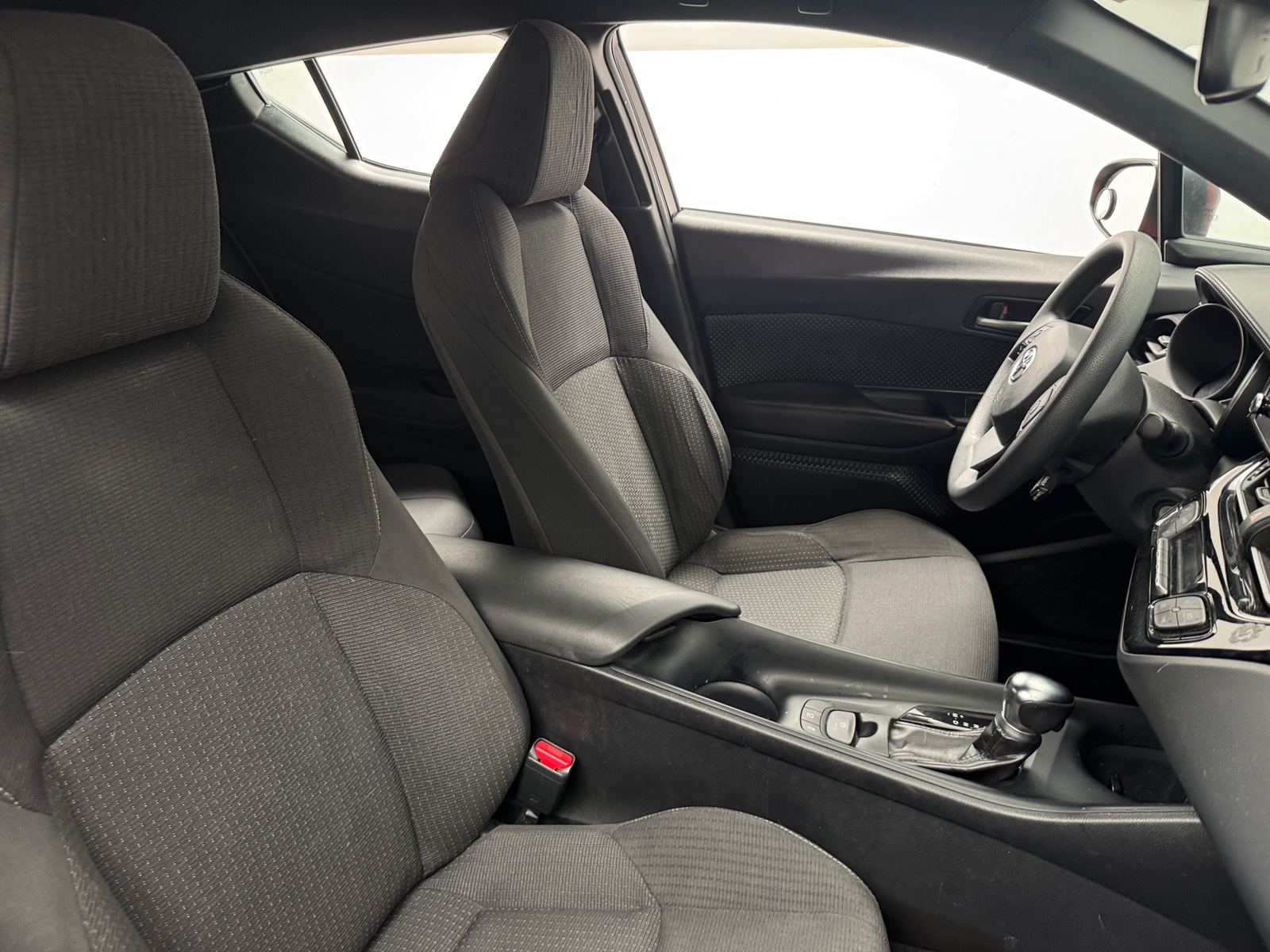 Thumbnail: 2019 Toyota C-HR - 2