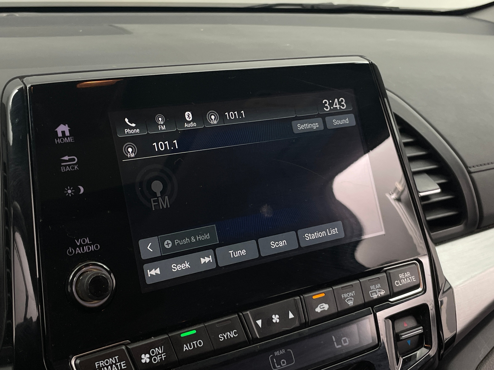 Thumbnail: 2019 Honda Odyssey - 3