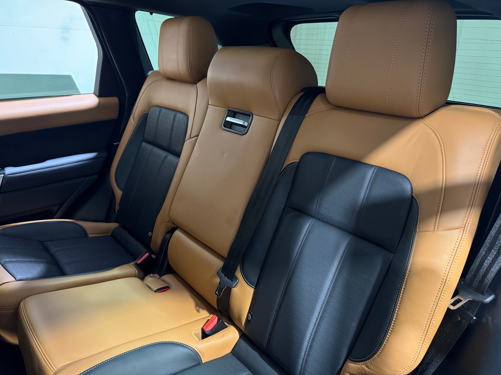 Thumbnail: 2020 Land Rover Range Rover Sport - 6