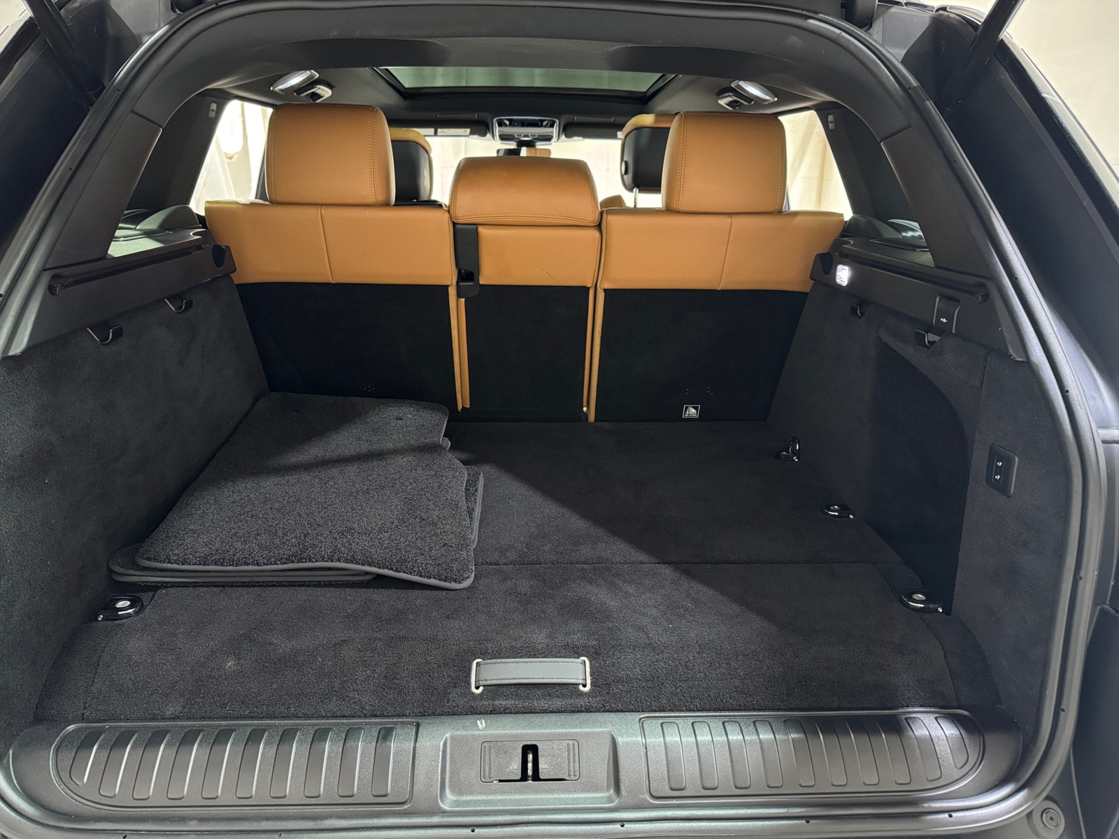 Thumbnail: 2020 Land Rover Range Rover Sport - 7