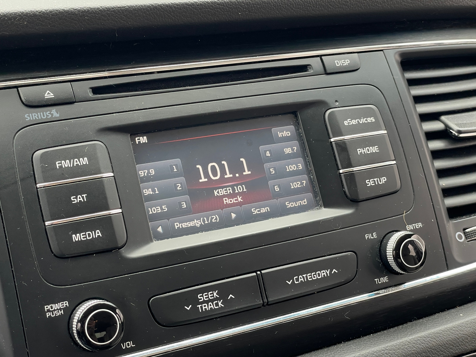Thumbnail: 2016 Kia Sedona - 4