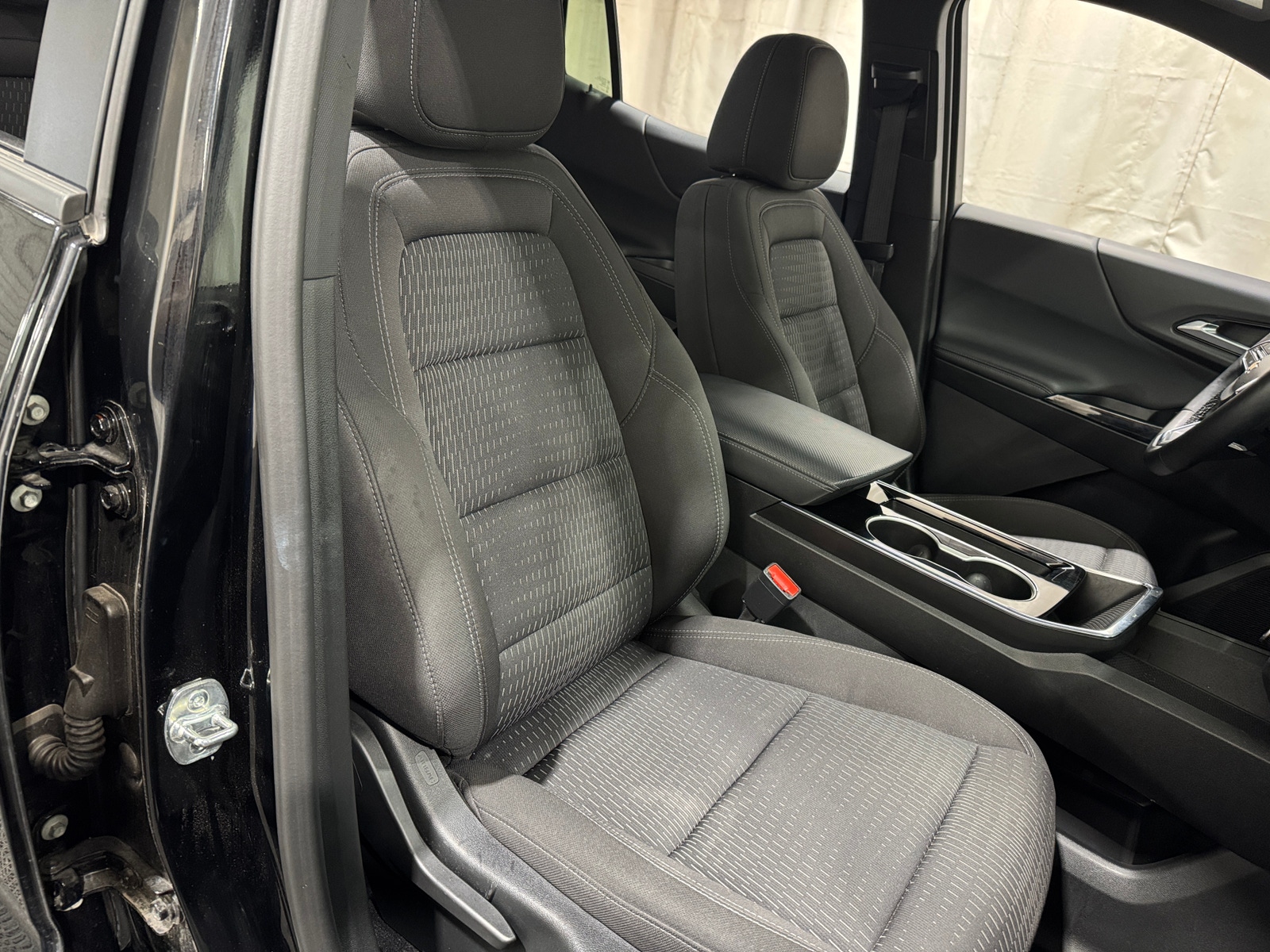 Thumbnail: 2025 Chevrolet Equinox - 2