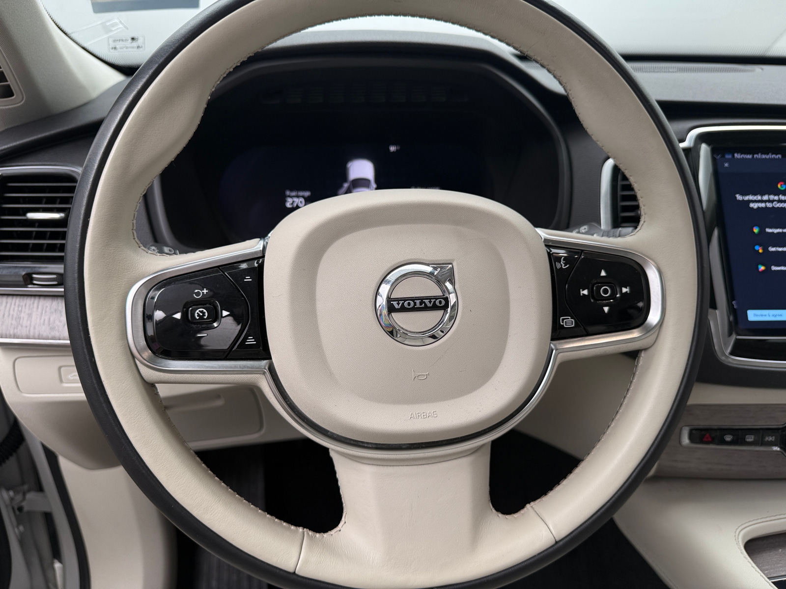 Thumbnail: 2023 Volvo XC90 - 4
