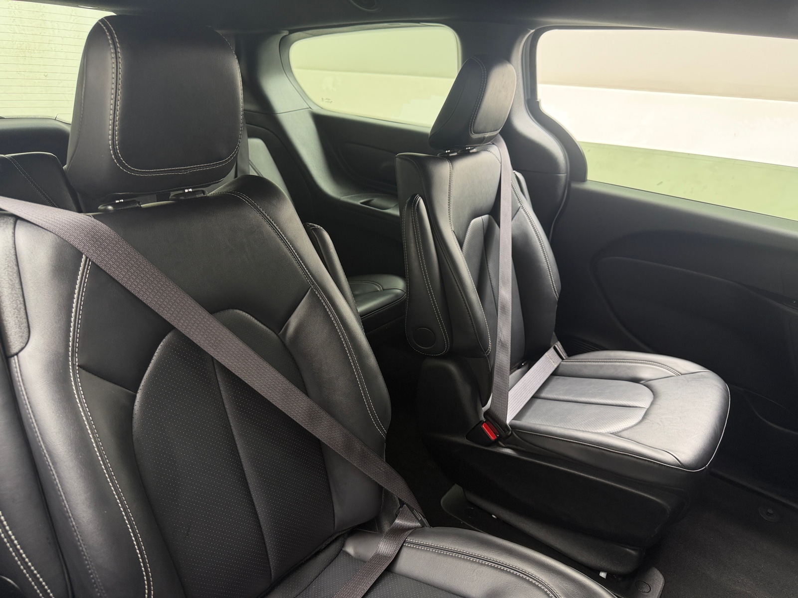 Thumbnail: 2024 Chrysler Pacifica - 5