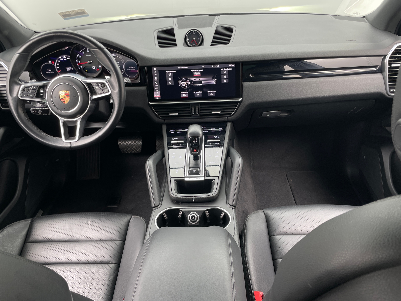 Thumbnail: 2020 Porsche Cayenne - 2