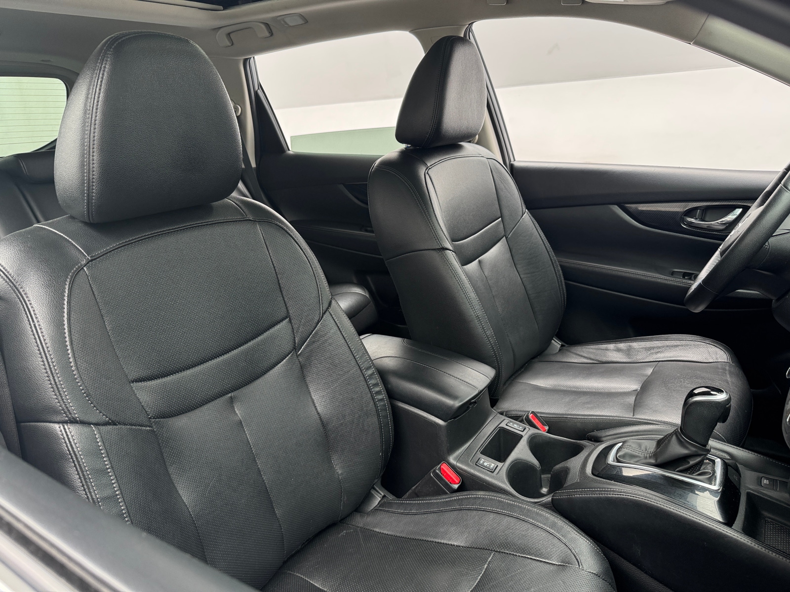 Thumbnail: 2019 Nissan Rogue - 2