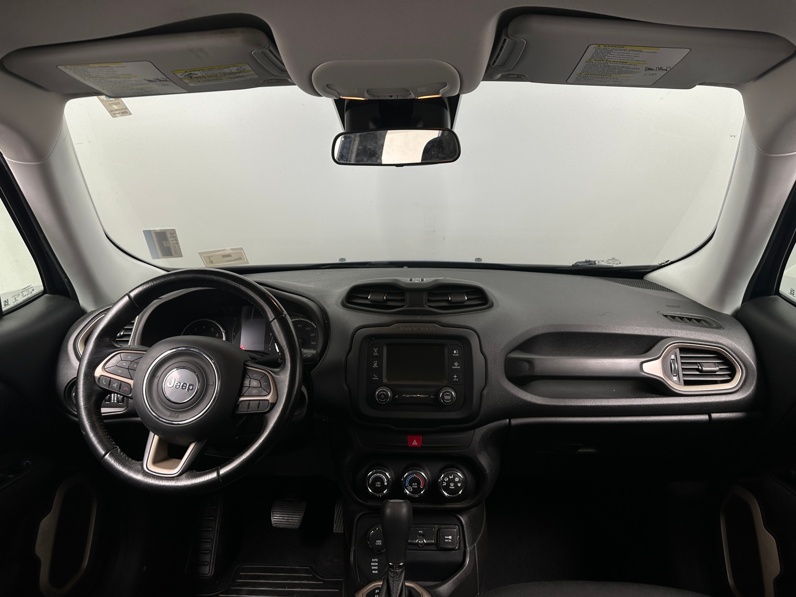 Thumbnail: 2017 Jeep Renegade - 3
