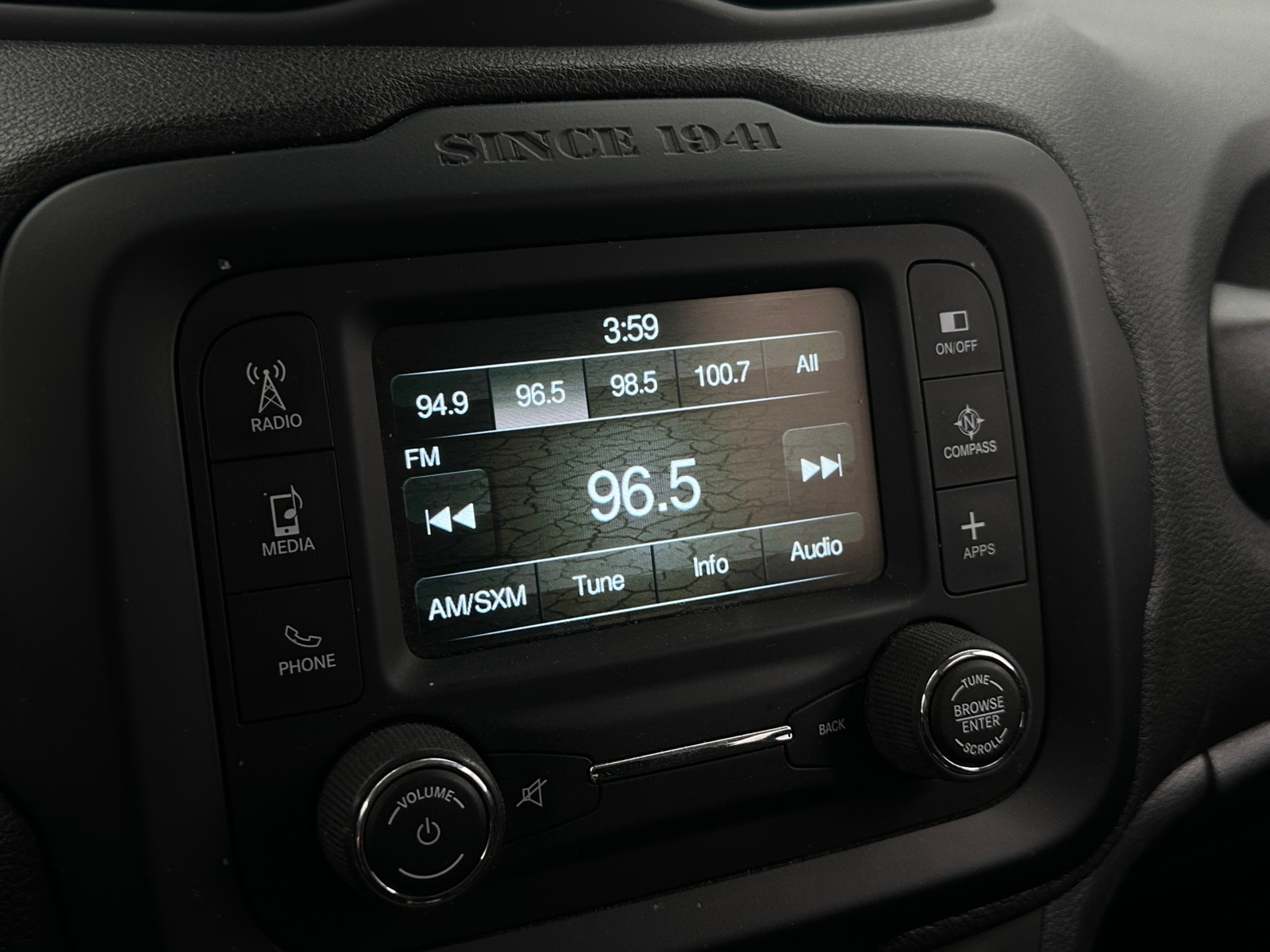 Thumbnail: 2017 Jeep Renegade - 4