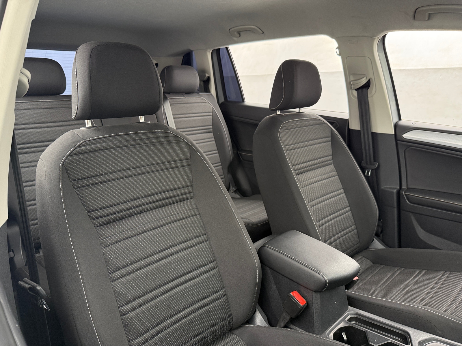 Thumbnail: 2024 Volkswagen Tiguan - 2