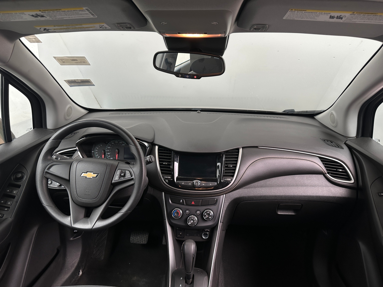 Thumbnail: 2018 Chevrolet Trax - 3