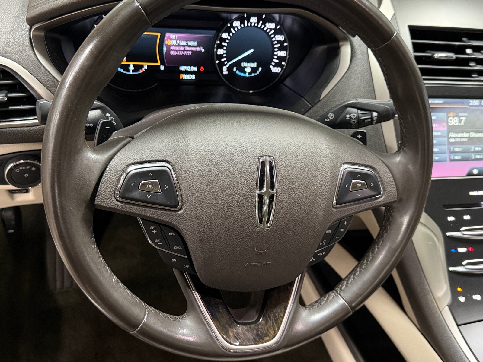 Thumbnail: 2016 Lincoln MKZ - 4