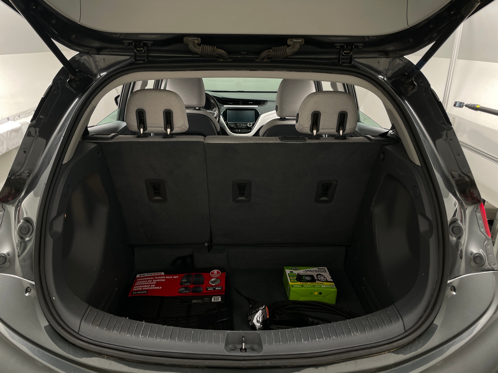 Thumbnail: 2017 Chevrolet Bolt EV - 7