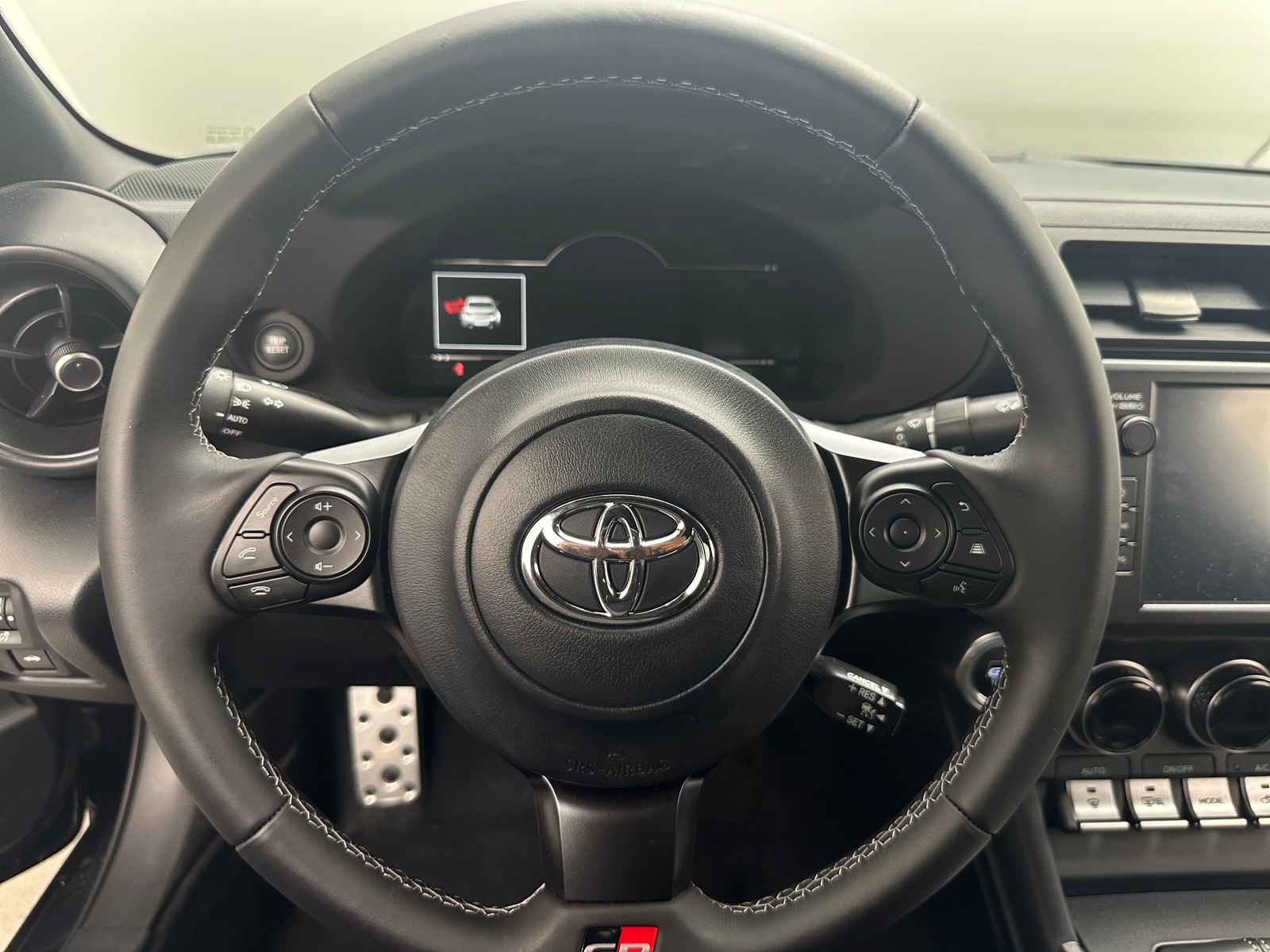 Thumbnail: 2024 Toyota GR86 - 3