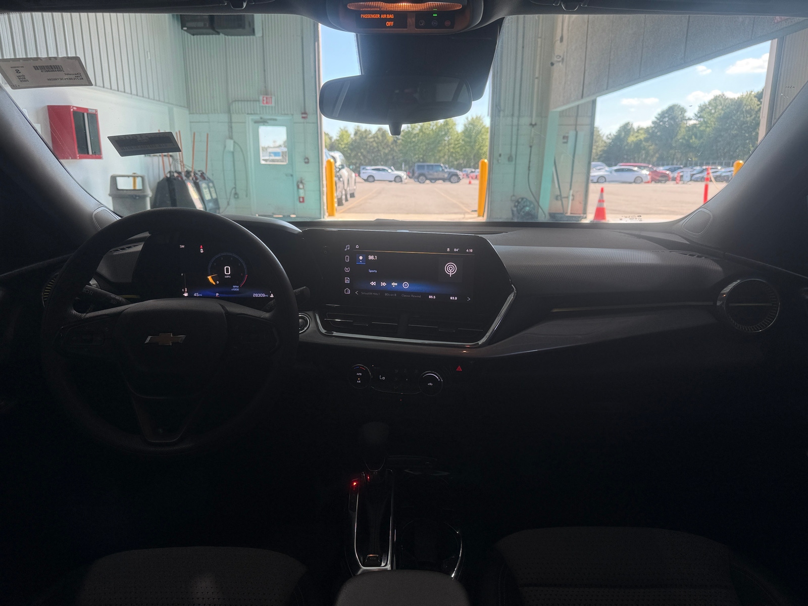 Thumbnail: 2025 Chevrolet Trax - 3