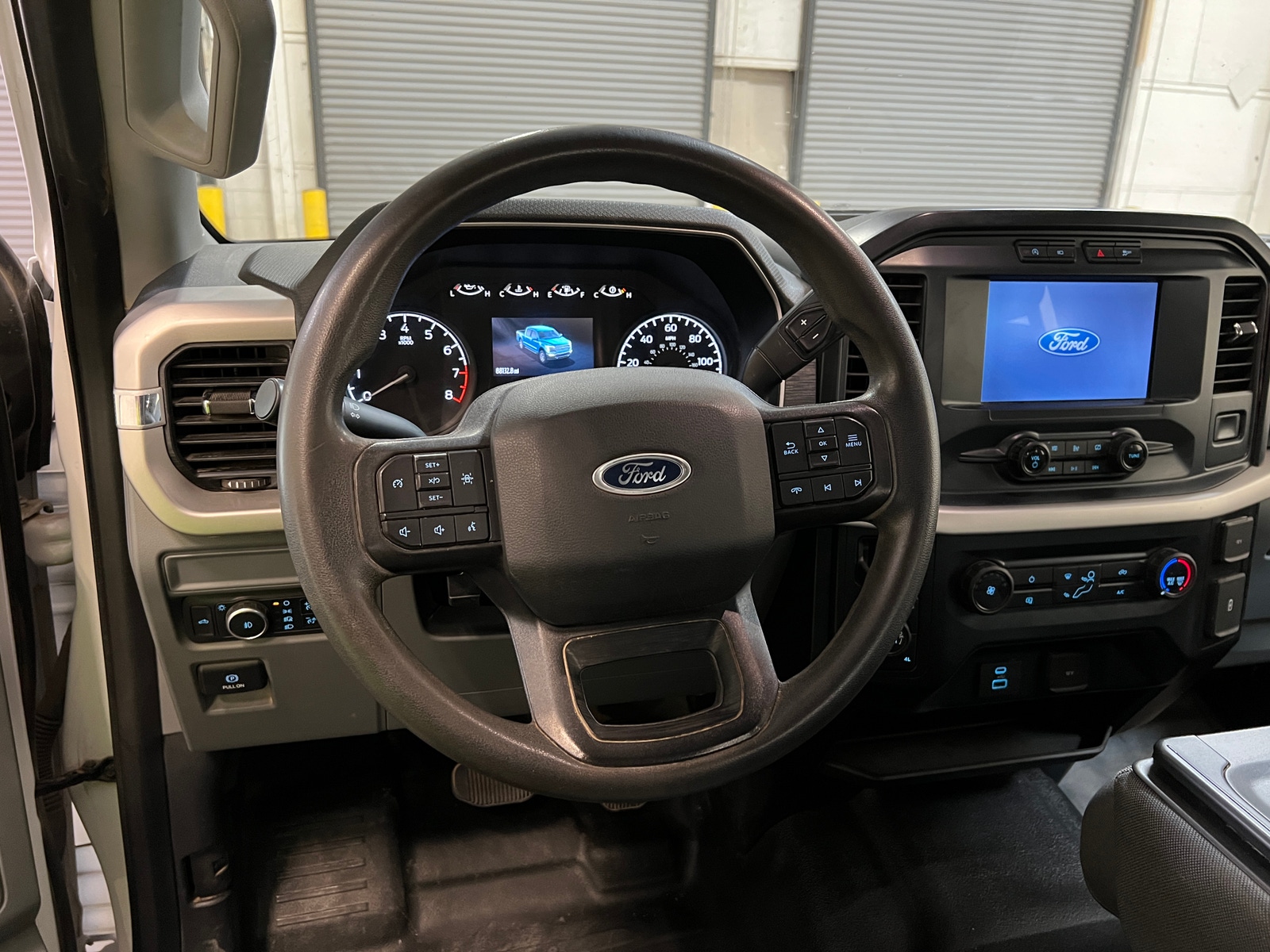 Thumbnail: 2021 Ford Econoline - 5
