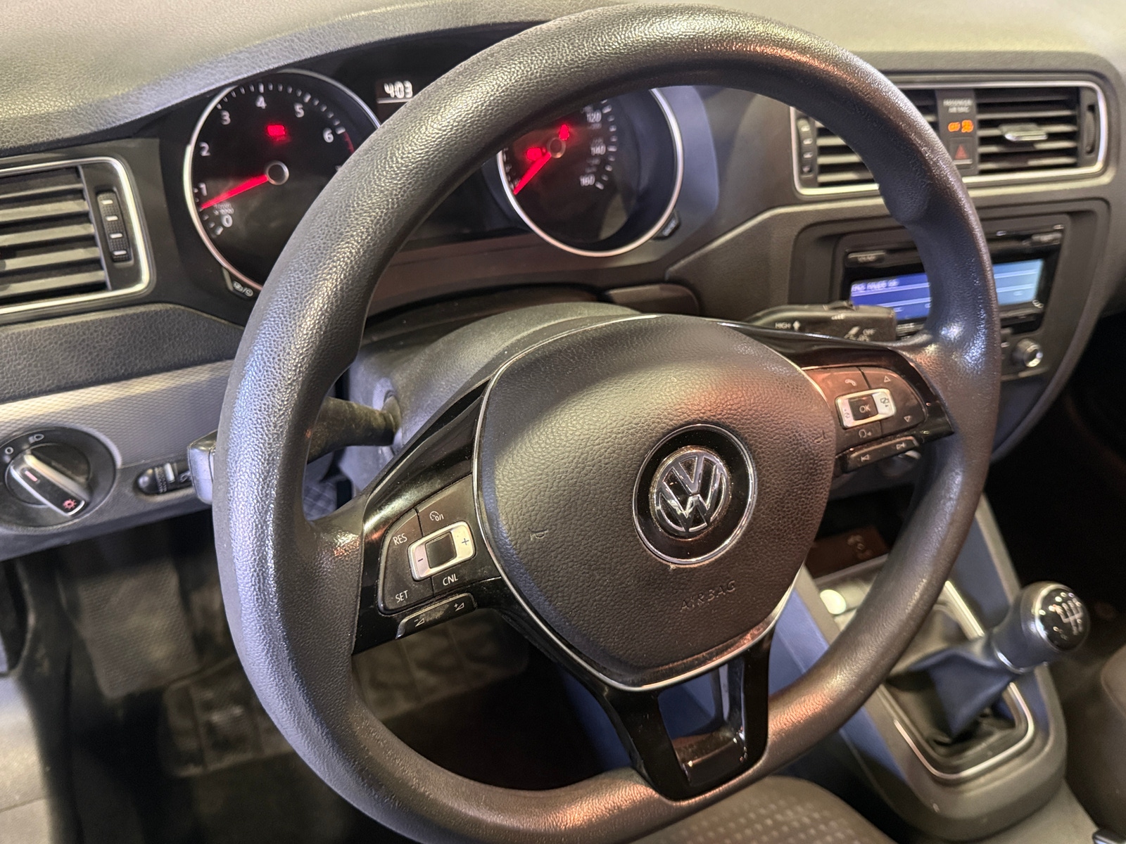 Thumbnail: 2015 Volkswagen Jetta - 5