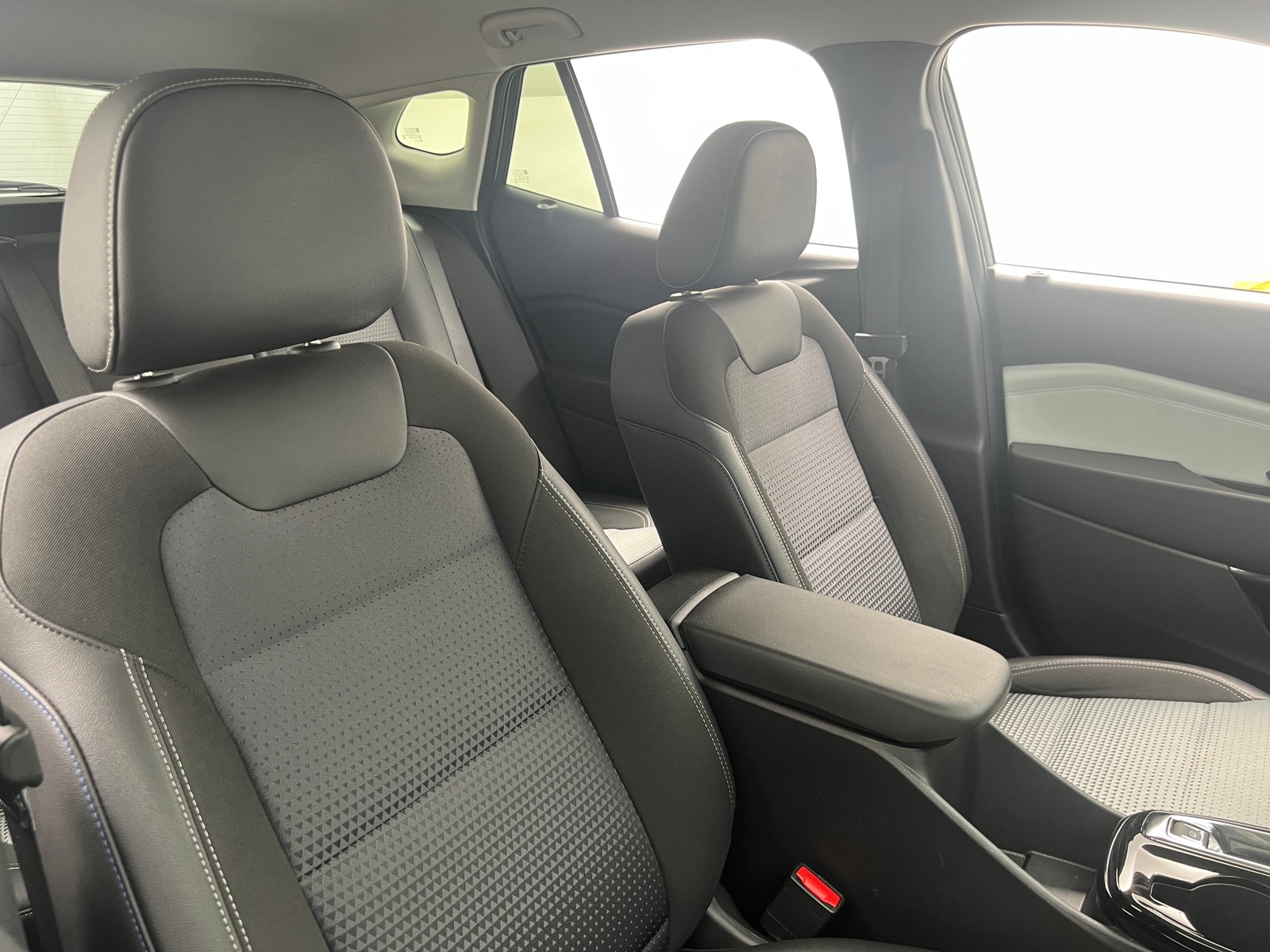 Thumbnail: 2025 Chevrolet Trax - 2