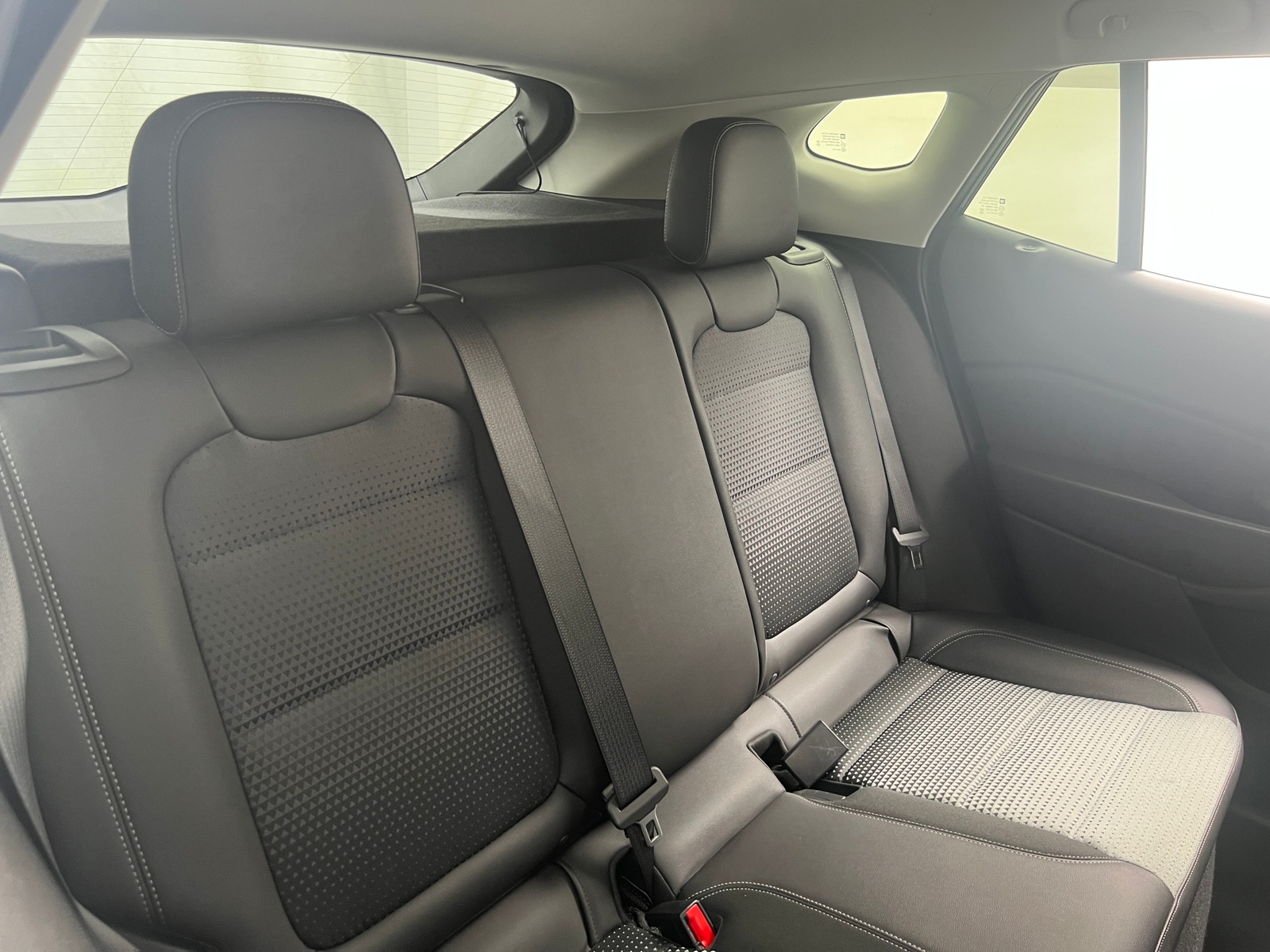 Thumbnail: 2025 Chevrolet Trax - 6
