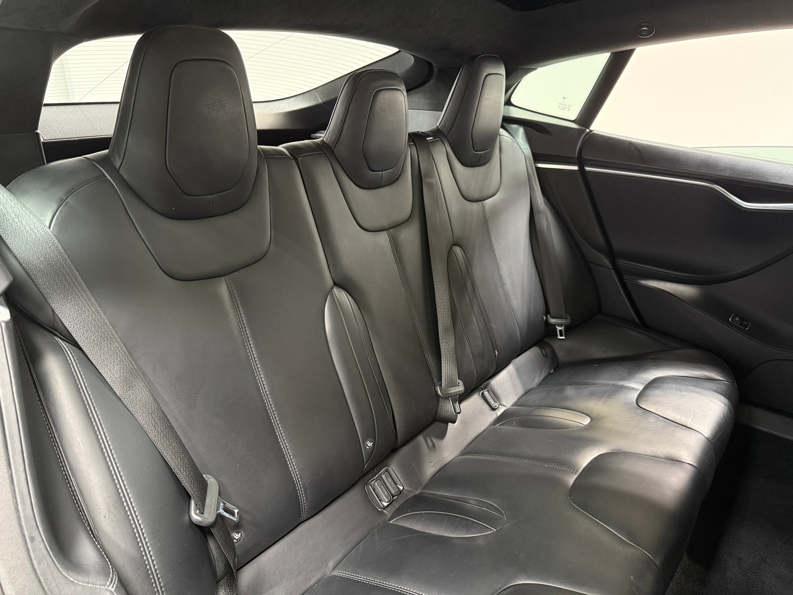 Thumbnail: 2016 Tesla Model S - 5