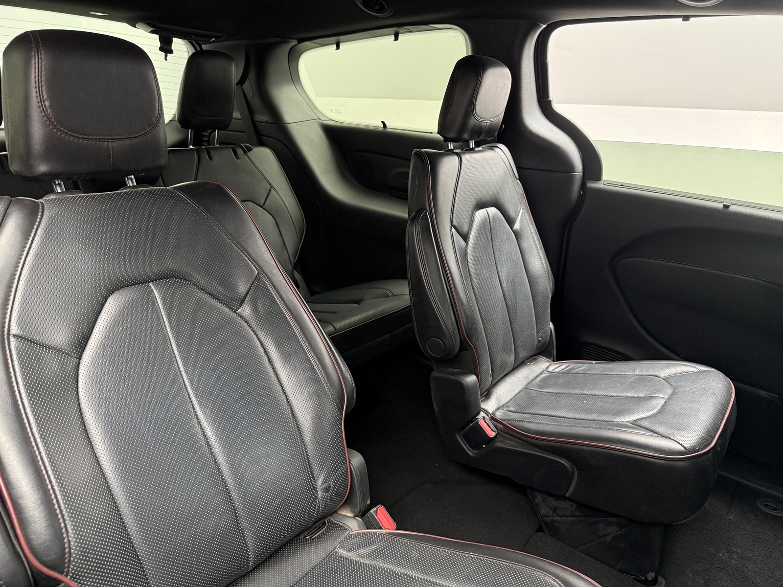 Thumbnail: 2019 Chrysler Pacifica - 5